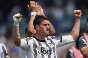 Truyền thông Italy: Lương hàng năm của DV9 sẽ tăng lên 12 triệu euro vào mùa hè này, nhưng Juventus hy vọng giảm xuống còn 10 triệu euro sau khi gia hạn hợp đồng